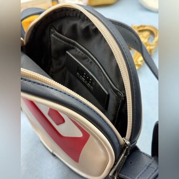 🆕 DIESEL 🧿 NWOT Rinke Circle Shoulder Bag - Neutral Beige, Red, White & Blue - Picture 9 of 16